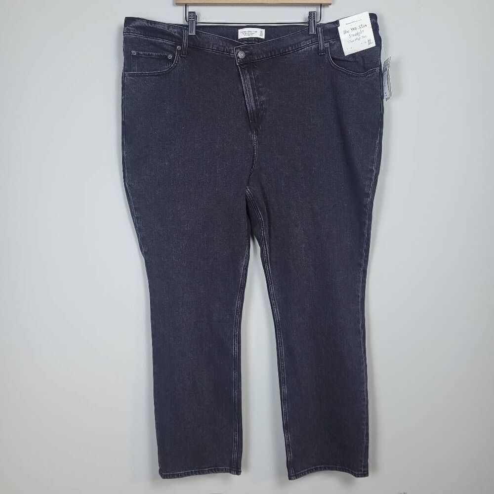 NWT Abercrombie Fitch 90s Slim Straight Womens 22 Short Jeans Black High Rise